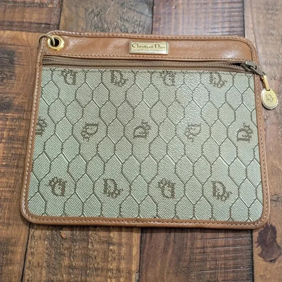 Authentic Vintage Christian Dior Bucket Bag + Pouch - Picture 12 of 16